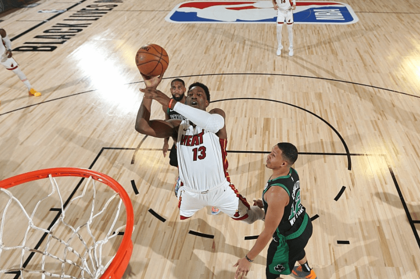 德国男篮翻盘凯尔特人B队,哈里斯三分雨点燃全场 德国男篮翻盘凯尔特人B队,哈里斯三分雨点燃全场