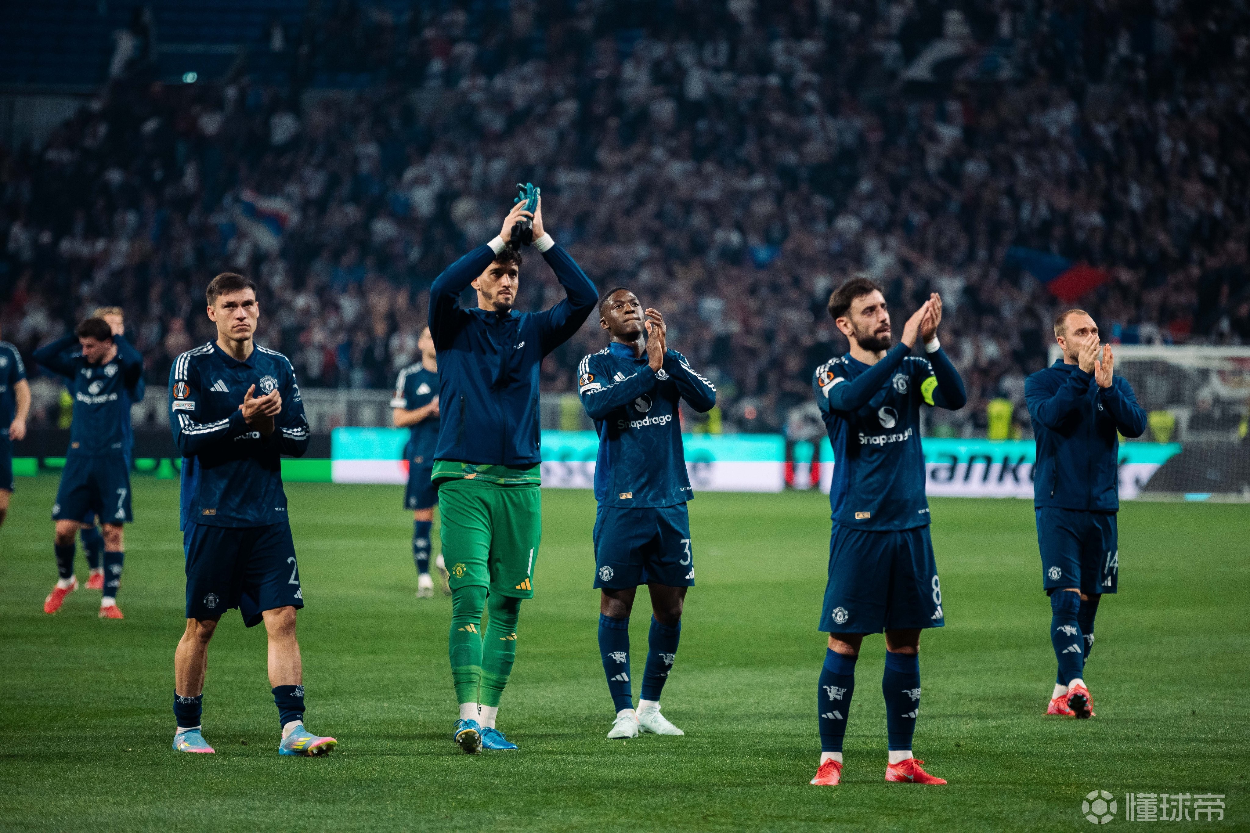 里昂球迷举办庆祝队史胜利活动的简单介绍