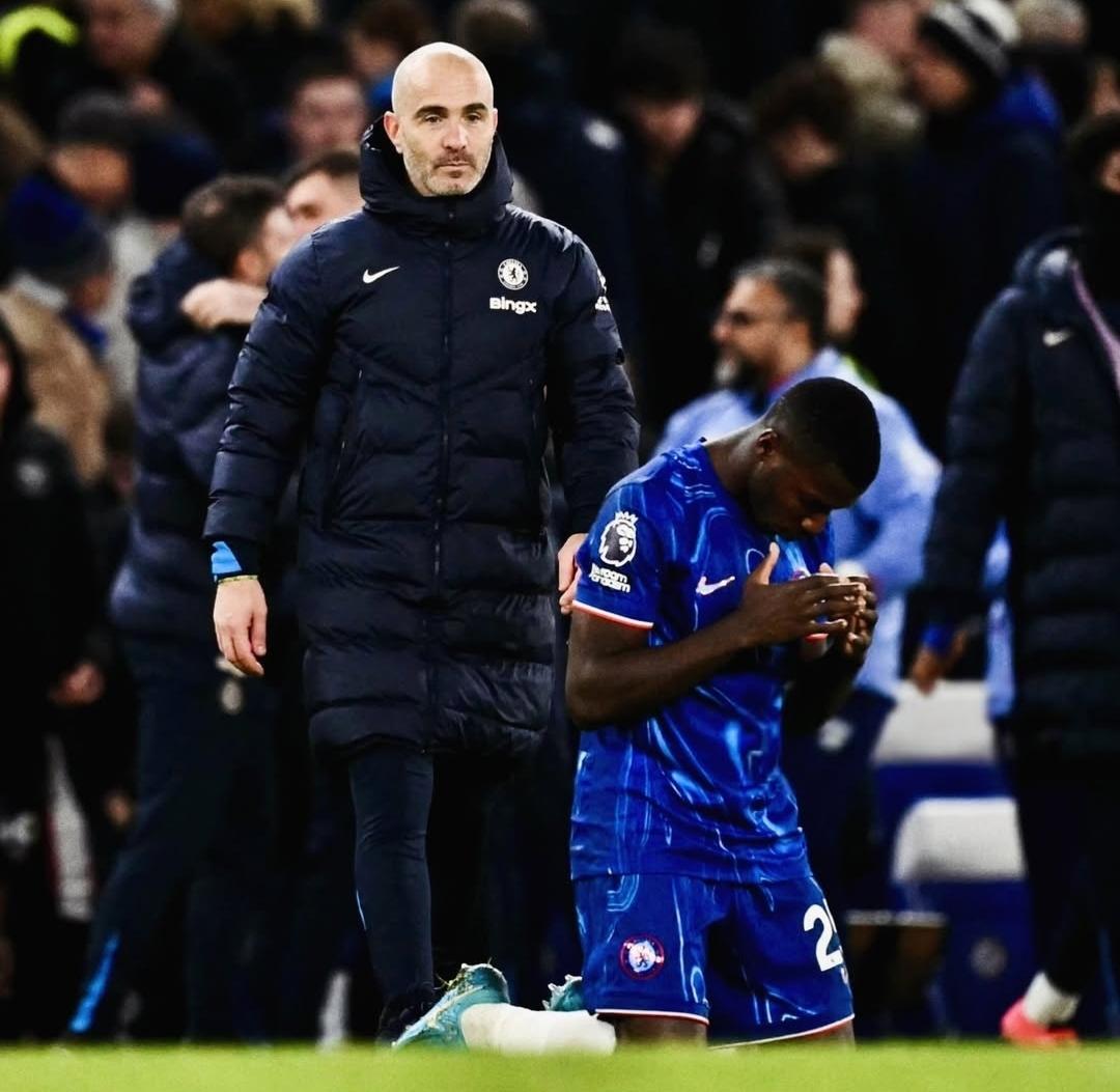 穆里尼奥接手阿森纳，挑战英超前四的简单介绍