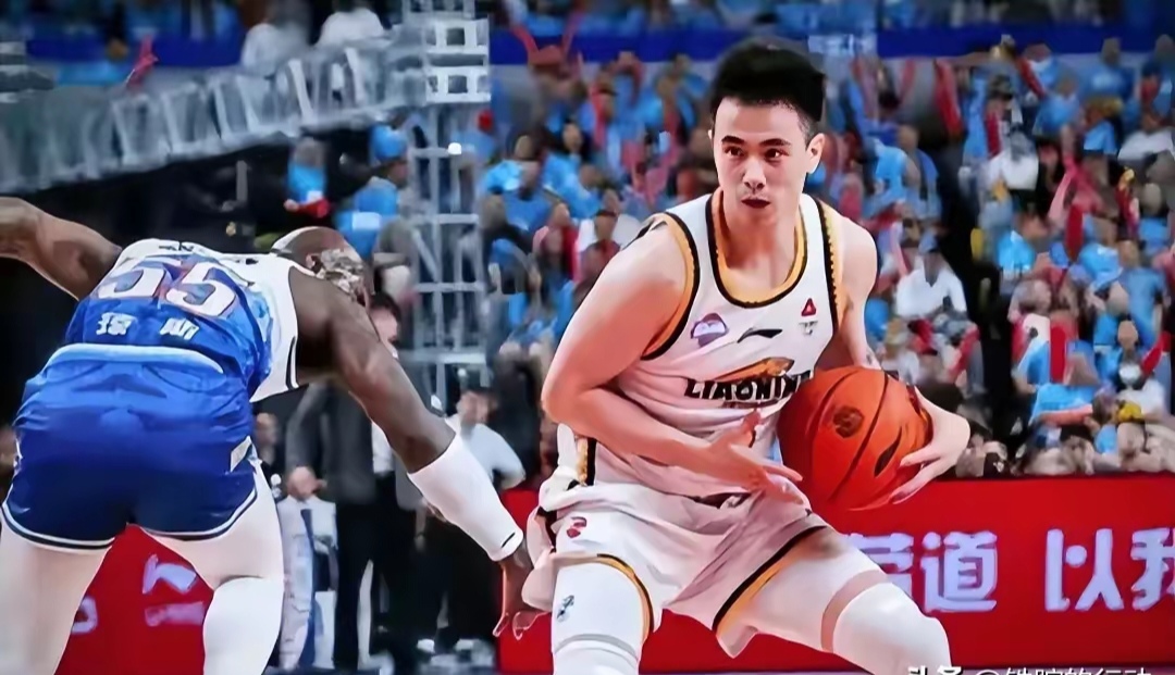 实力强队在激烈对抗中获得胜利的简单介绍