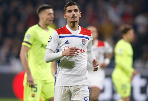 里昂奪得比賽勝利躍居積分榜首位 里昂奪得比賽勝利躍居積分榜首位