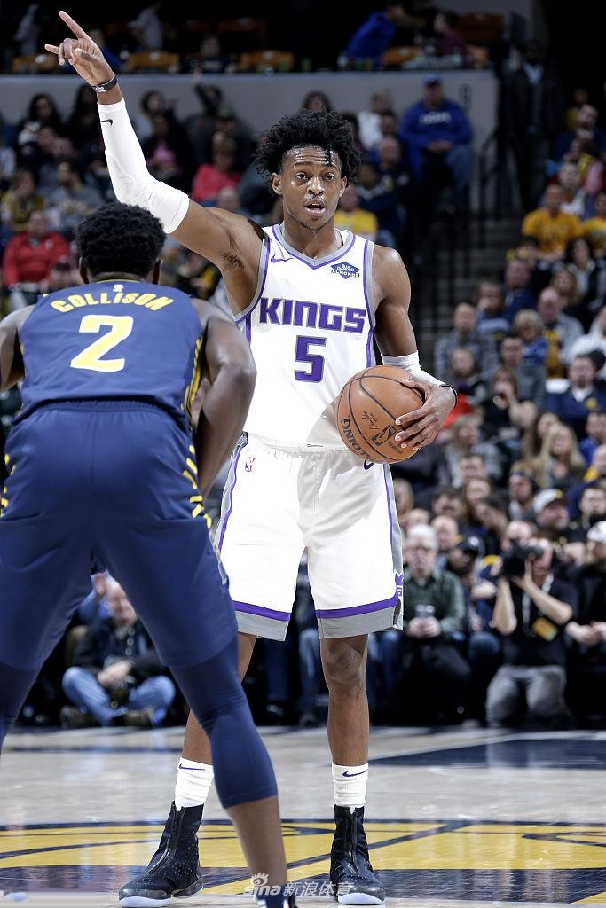 开云体育APP下载-步行者绝杀四川队，福克斯点燃赛场的简单介绍