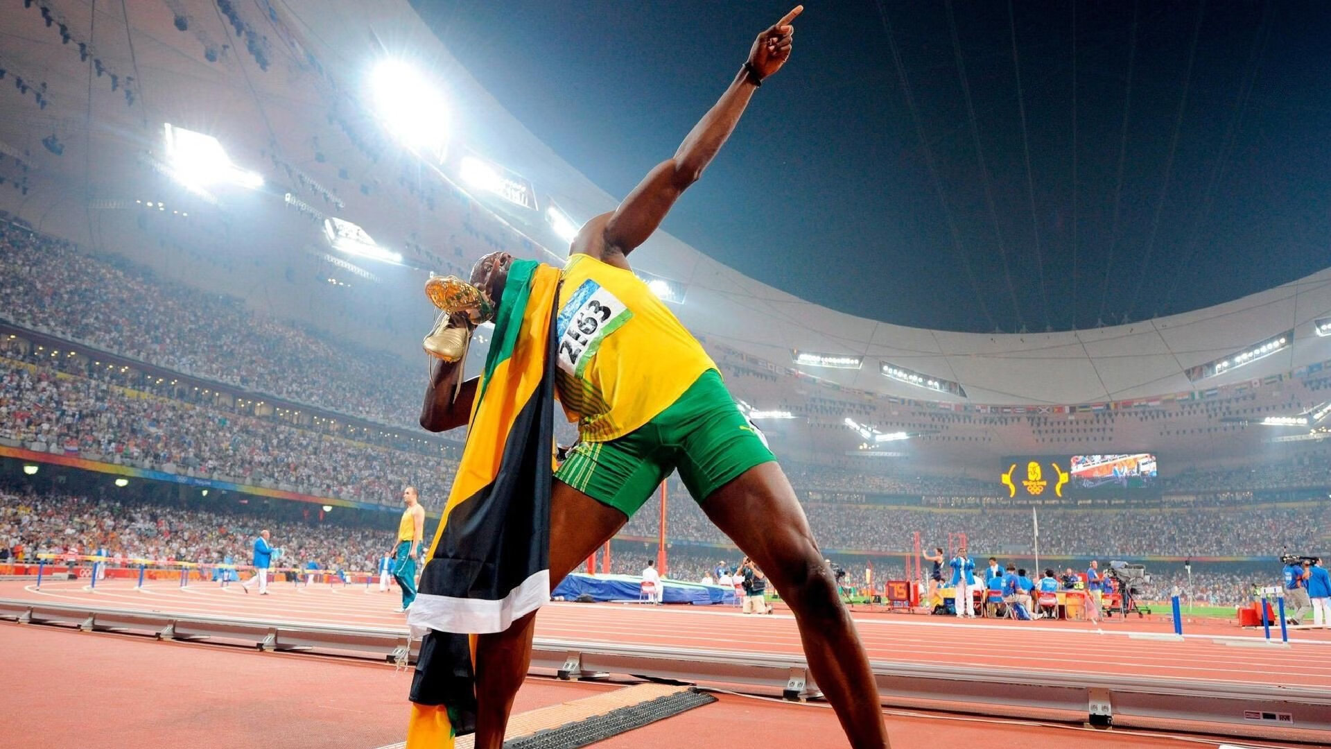 舞台越大，詹姆斯越强；老鹰硬仗，辽宁队饮恨